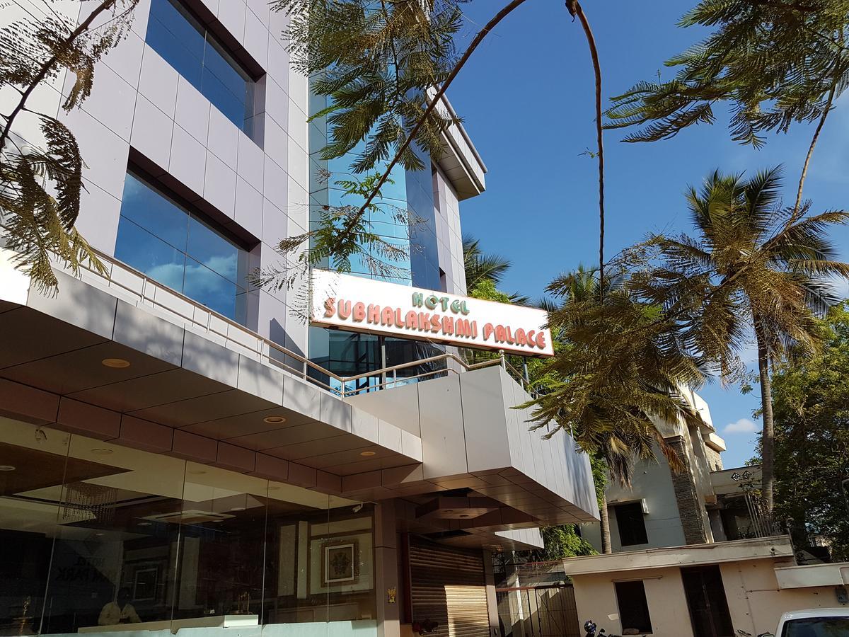 Hotel Subhalakshmi Palace Kāraikkudi Exterior photo