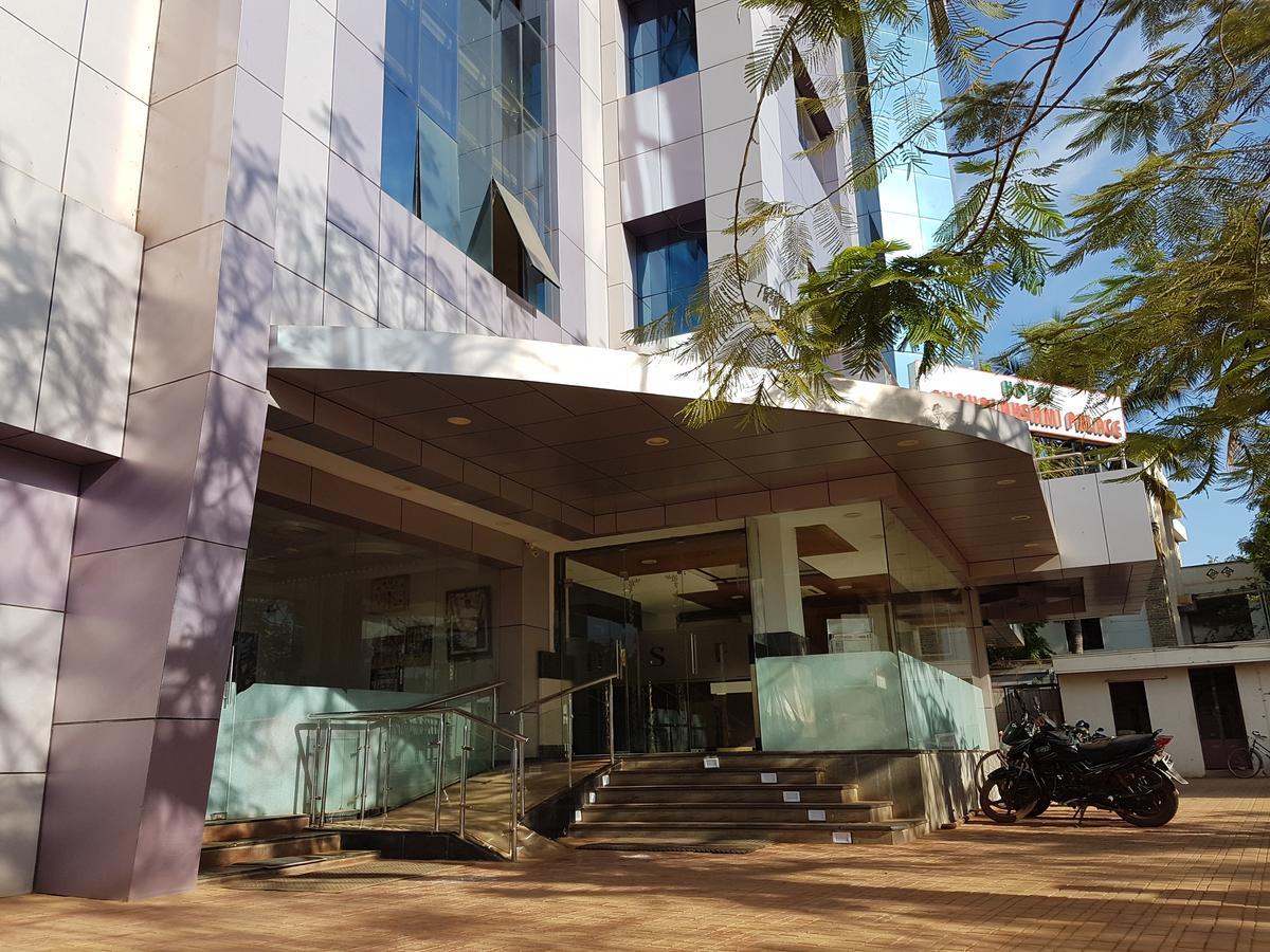 Hotel Subhalakshmi Palace Kāraikkudi Exterior photo